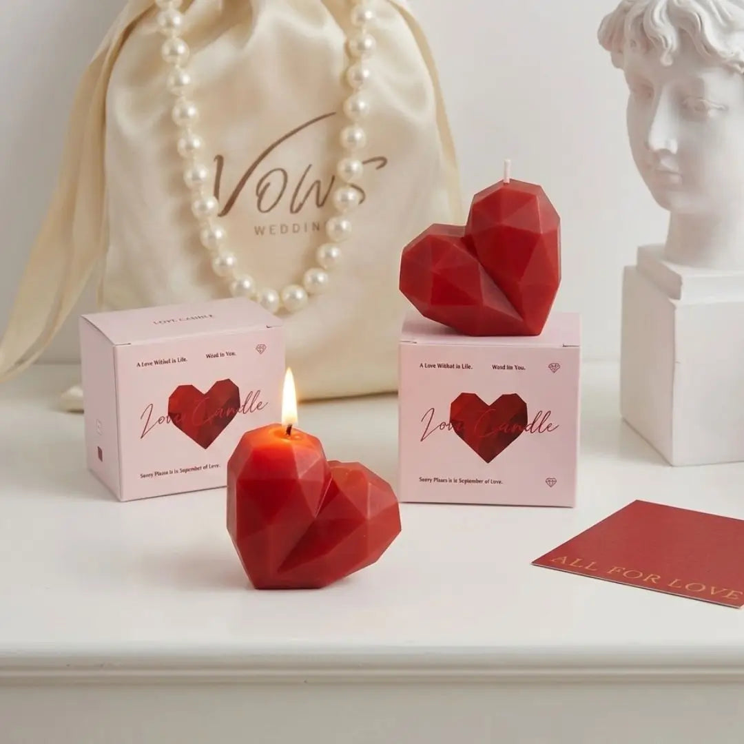 3D heart-shaped candles, a romantic gift